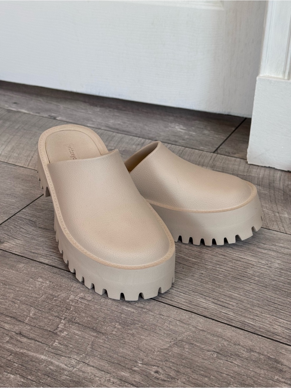 Jeffrey Campbell Sea Salt Platform Clogge